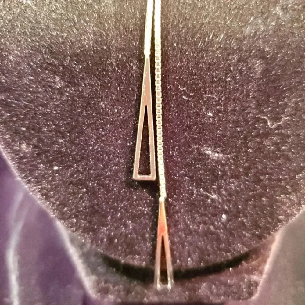 0239. 925 Sterling Silver ~ Lariet ~ Adjustable ! 💝💋😻💖